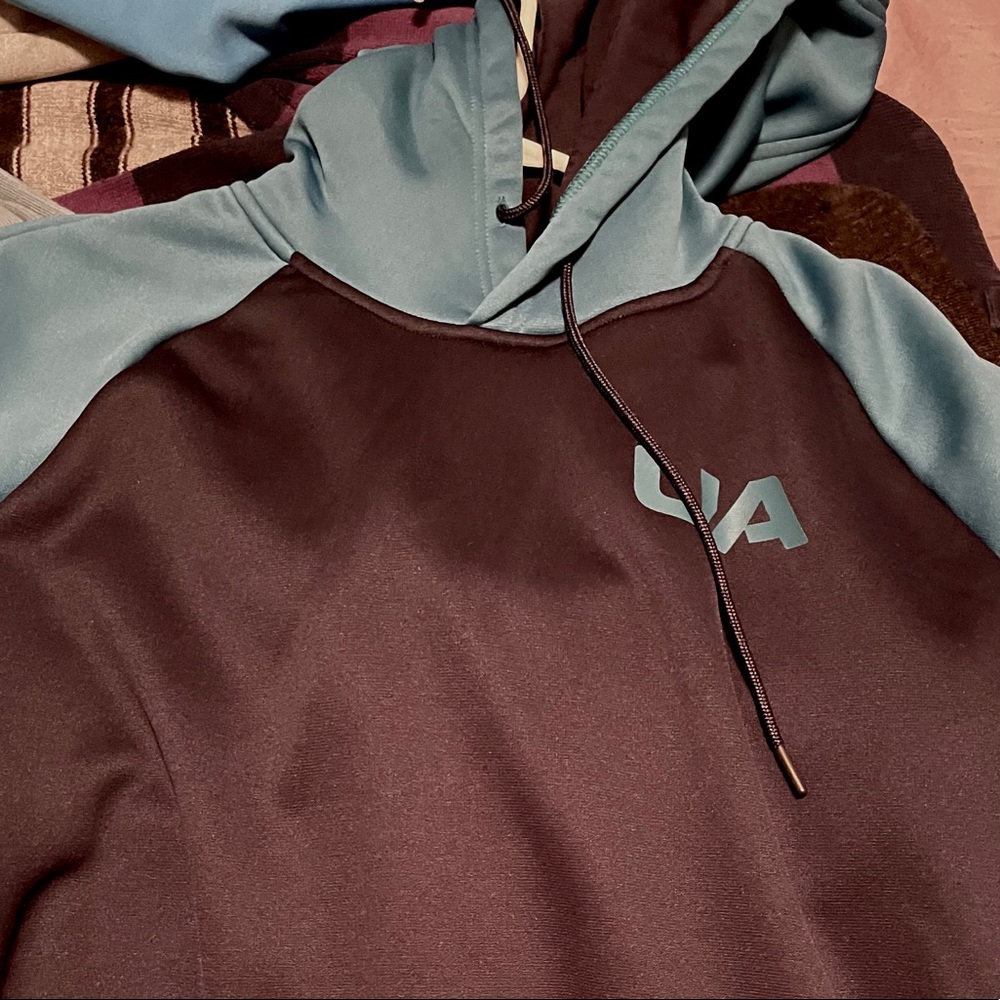 NEW WITH TAGS Underarm Hoodie
